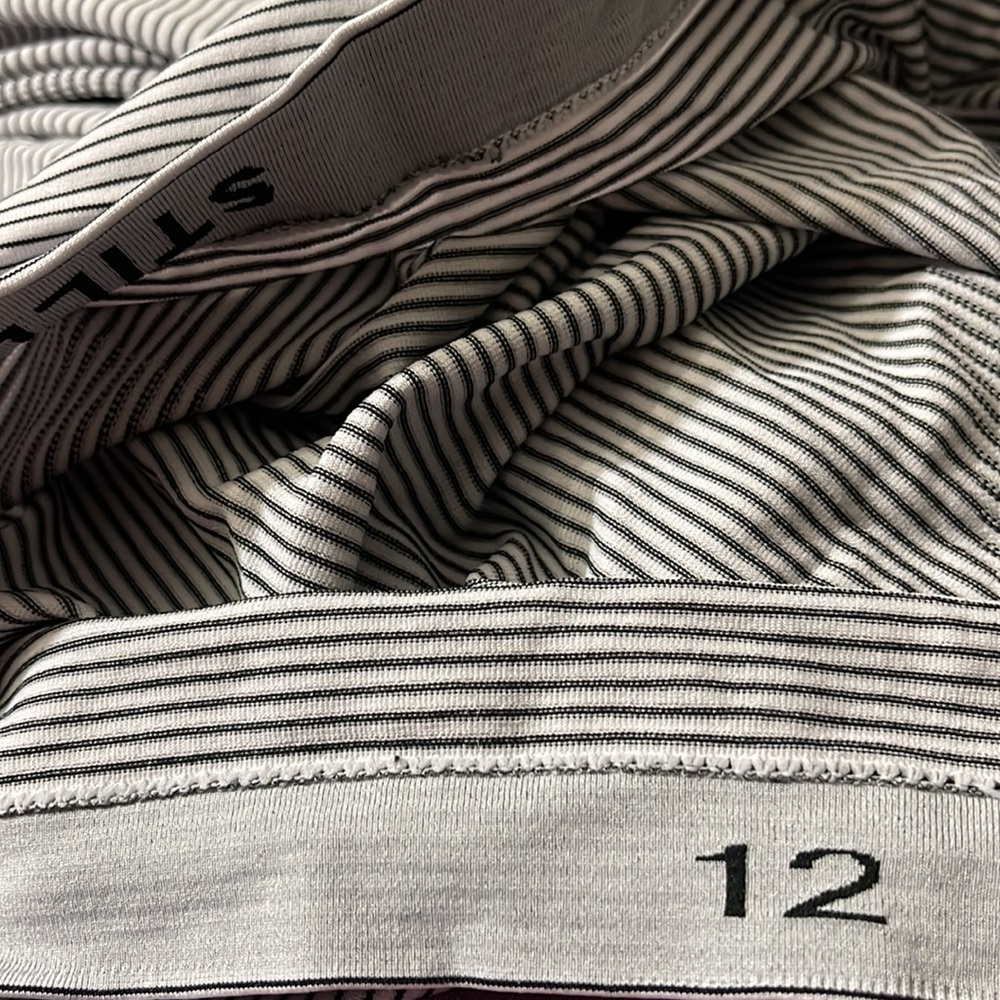 Lululemon Swiftly Tech Short Sleeve Shirt White Black Stripe 12 - Picture 5 of 5